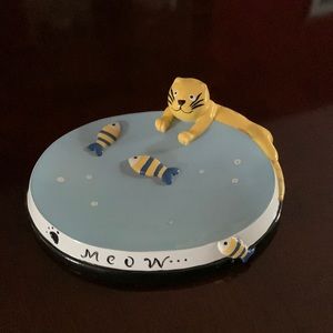 Adorable cat fish soap dish.